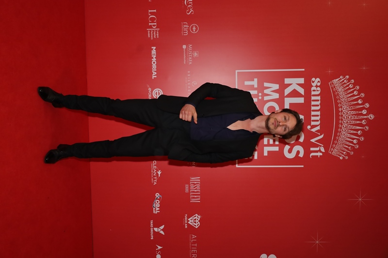 Sammyvit Klass Model Türkiye 2025 :  Ünlü �simler K�rm�z� Hal� ��kl���yla Oscar Gecesini Aratmad�